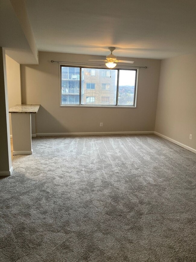 Building Photo - Beautiful New Apartment with ALL Utilities Included!