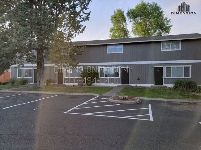 Building Photo - Drexel Redmond Apartments