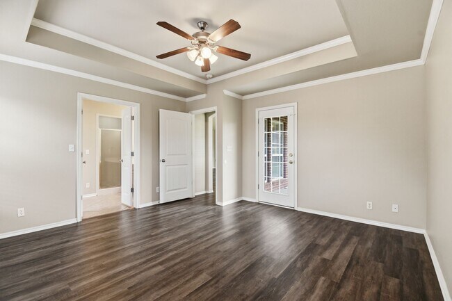 Building Photo - 3 Bed | 2 Bath | Jenks | Available Now