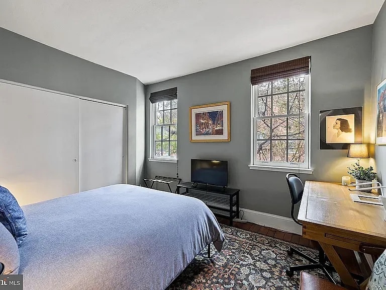 Second Floor Bedroom - 1245 Lombard St