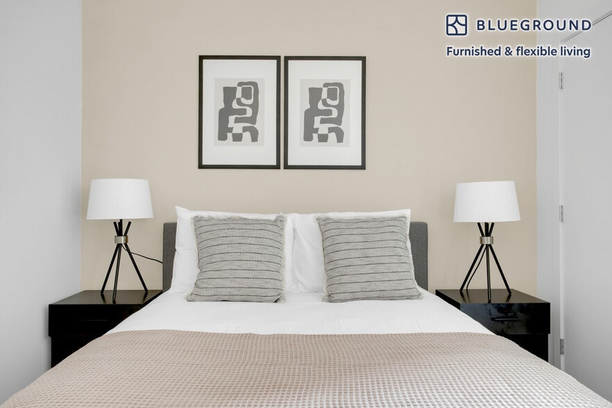 Building Photo - 600 H St NE