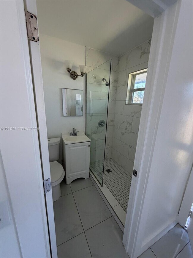 Building Photo - 14425-1442 Booker T Washington Blvd