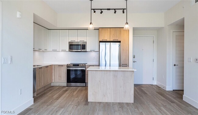 Building Photo - 22980 Vista Edera Cir