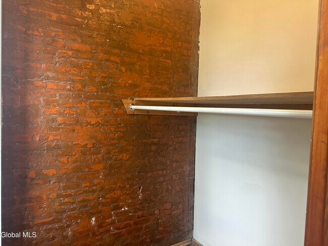 Building Photo - 97 Ten Broeck St