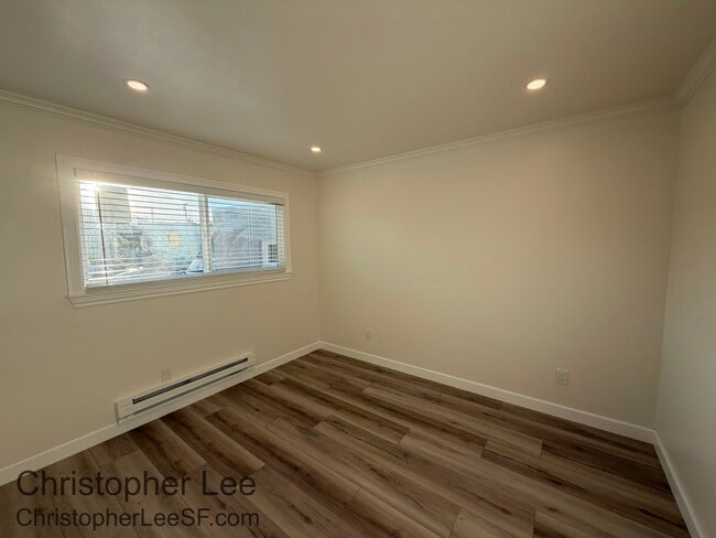 Building Photo - 848 Beechwood Dr