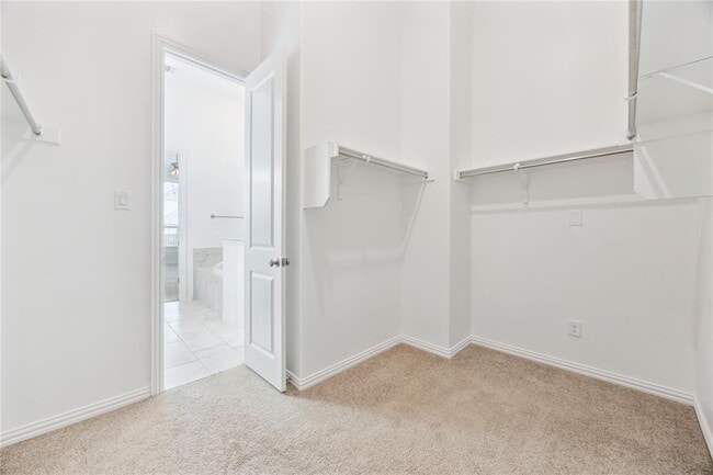 Building Photo - 1329 Marina Grand Terrace
