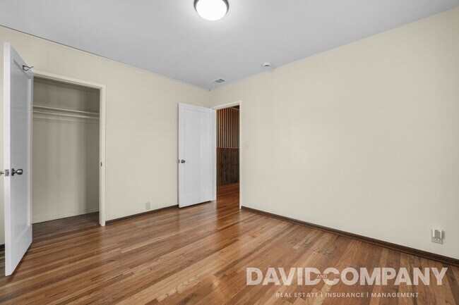 Building Photo - 6225 W 77th St