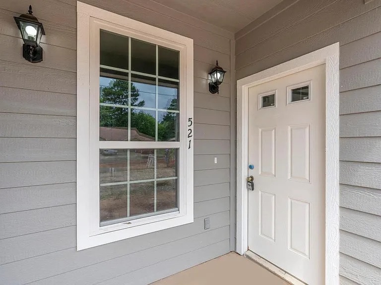 Building Photo - 523 North St