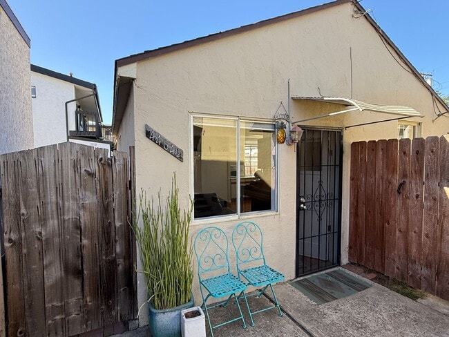 Building Photo - Pacific Beach 1 Bed/1 Bath ADU with Backyard