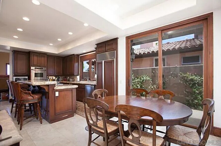 Building Photo - 5818 Saratoga Corte