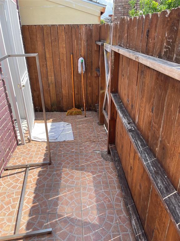 Building Photo - 1405 Shadowdale Dr