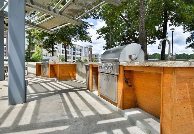 Building Photo - 300 Enclave Dr