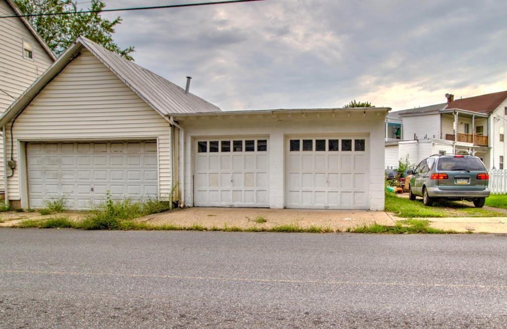 Building Photo - 5012 Kutztown Rd