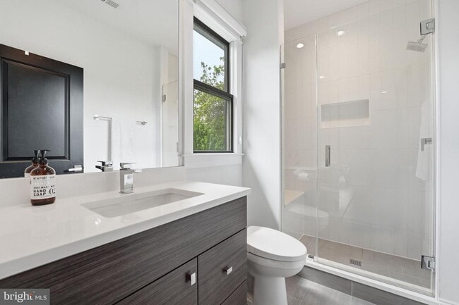 Building Photo - 2504 12th St N