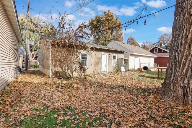 Building Photo - 1997-1999 Ashland Ave