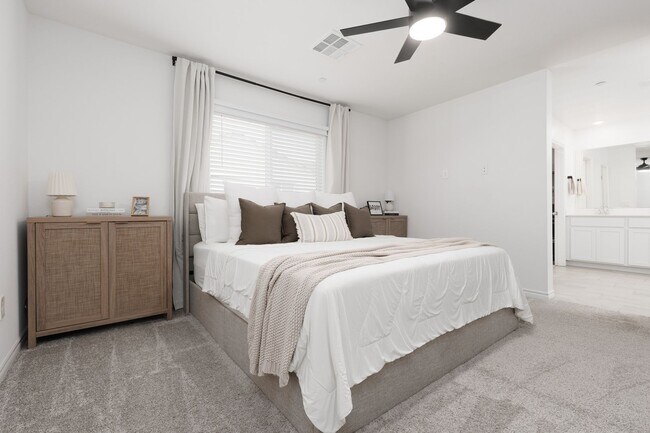 Building Photo - Newer townhome in the NW
