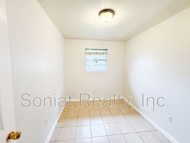Building Photo - 3400 Elysian Fields Ave