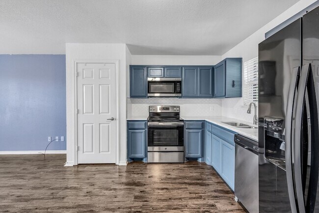 Building Photo - 211 Caddo St