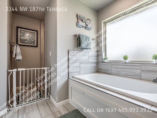 Building Photo - 3344 NW 187th Terrace