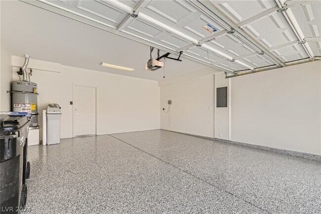 Building Photo - 2206 Bensley Street
