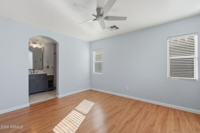 Building Photo - 4678 E Redfield Rd