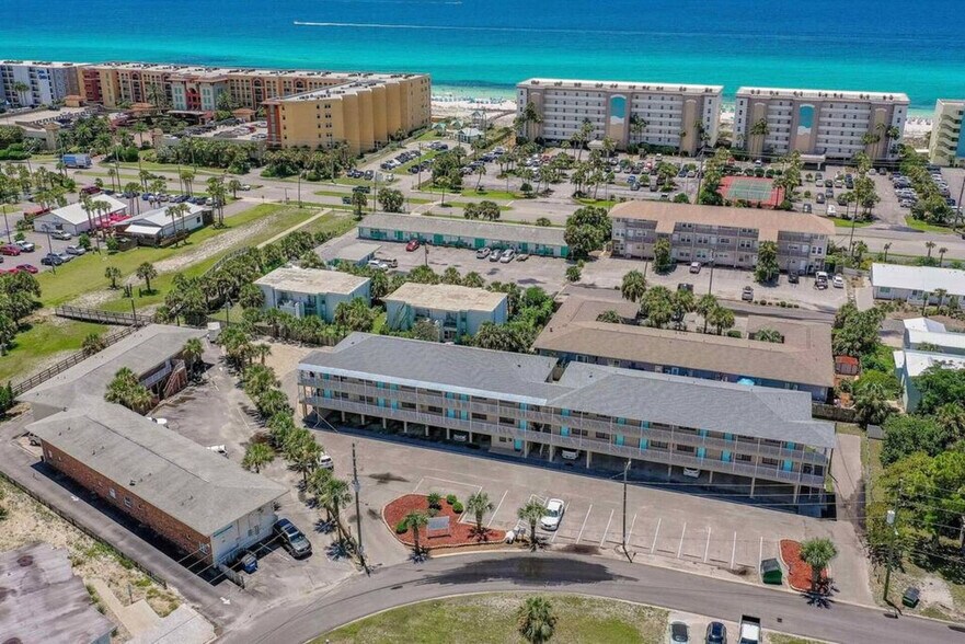 Building Photo - 312 Bream Ave