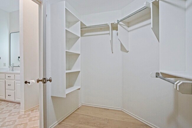 Building Photo - 2708 NW 170th Terrace