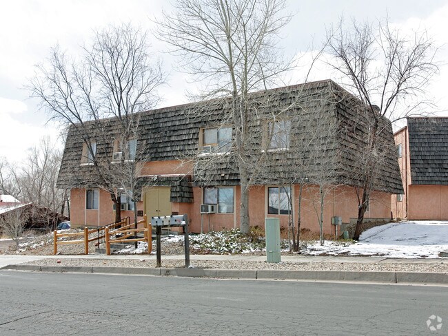 Building Photo - Panorama Estates