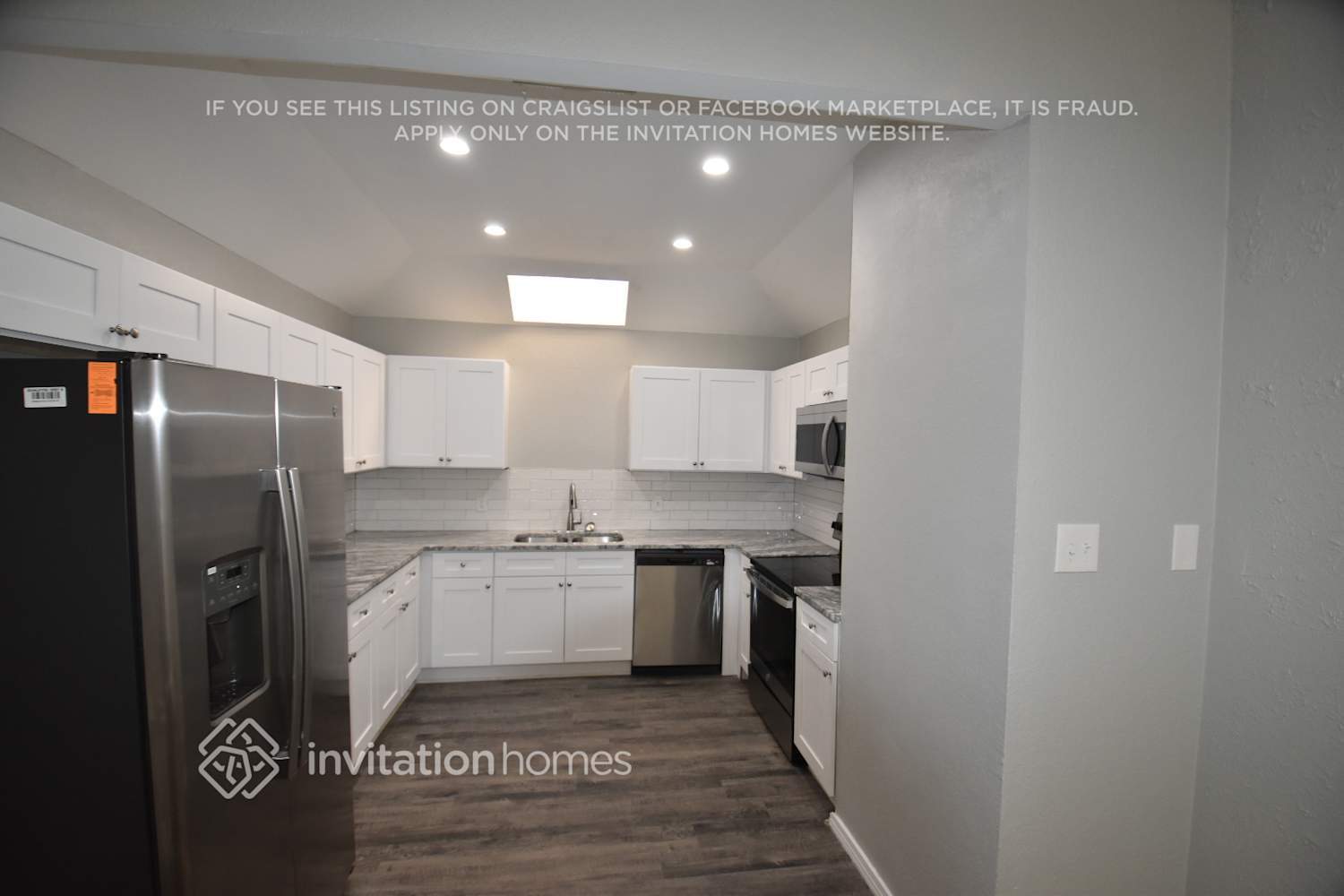 Building Photo - 2072 Bronco Ln