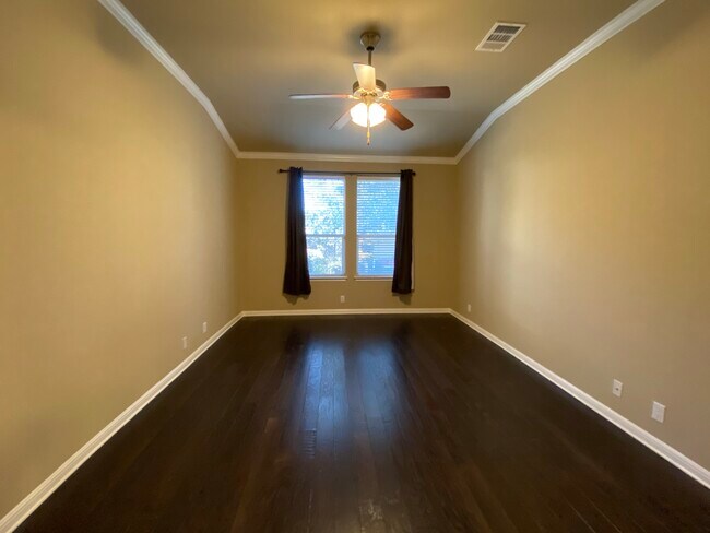 Building Photo - 7500 Colina Vista Loop