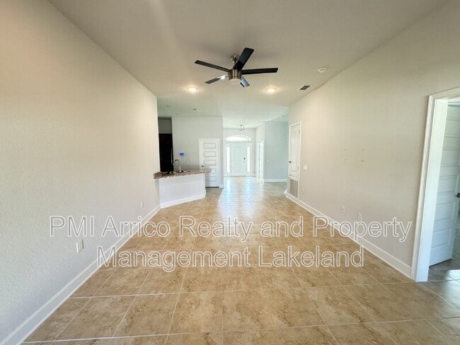 Building Photo - 1500 Grey Eagle Ln