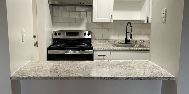 Primary Photo - Main Street Milford Apartments LLC