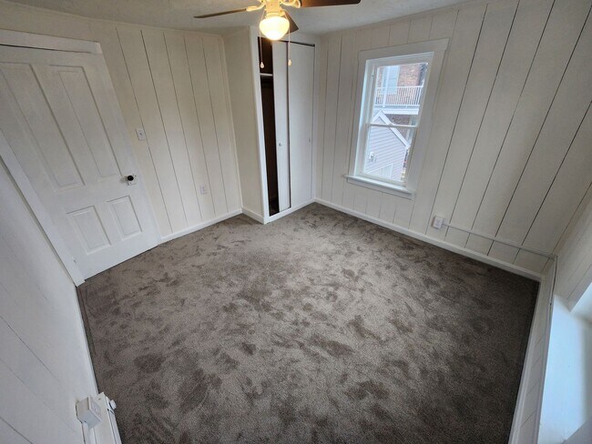 Building Photo - Remodeled Single Family