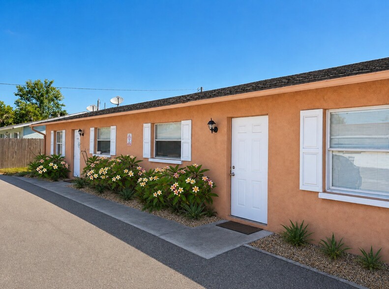 Building Photo - 3257 51st Ave Dr W