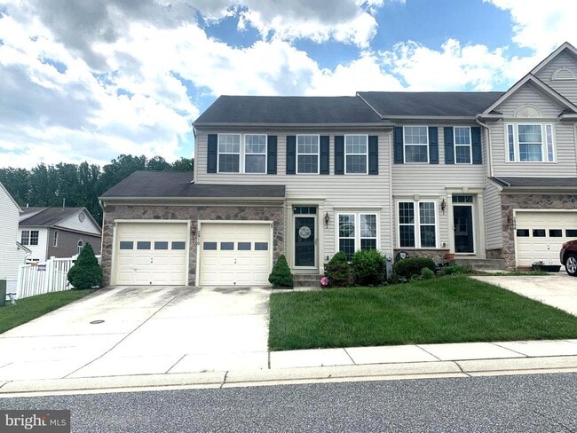 Primary Photo - 2910 Lomond Pl