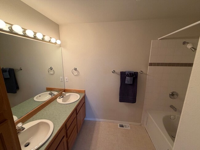 Building Photo - 3521 Andree Dr
