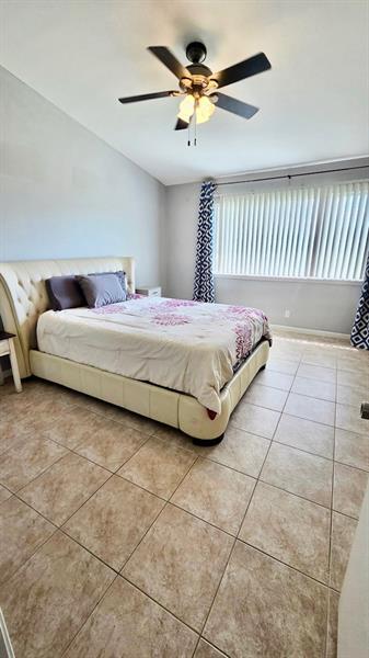 Building Photo - 5400 Jubilee Way