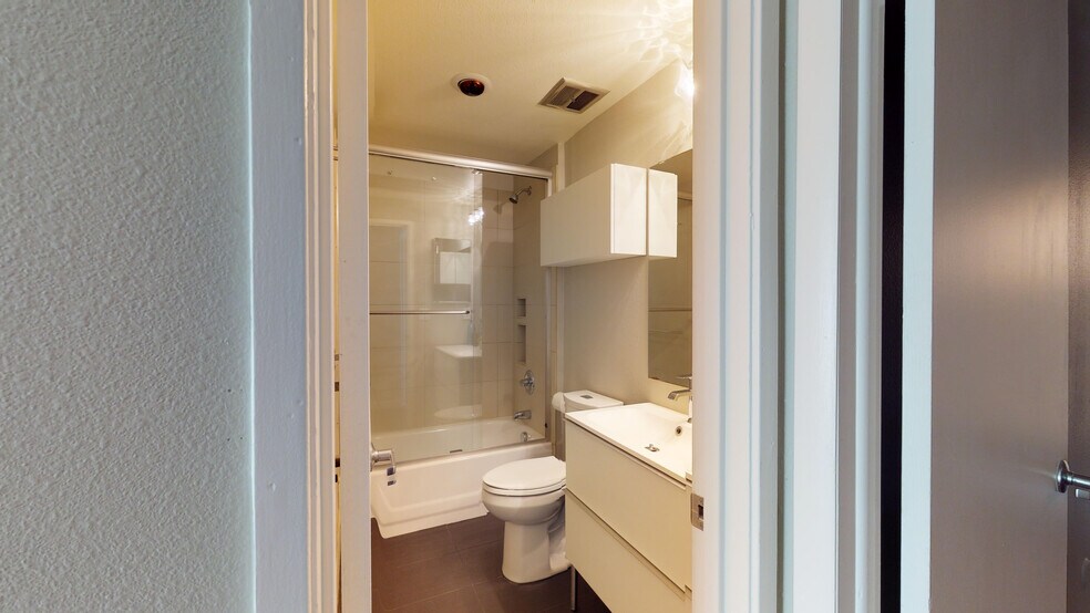 Bathroom - 675 S University Blvd