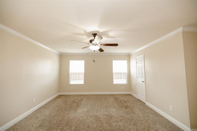 Building Photo - 1857 Shasta View Dr