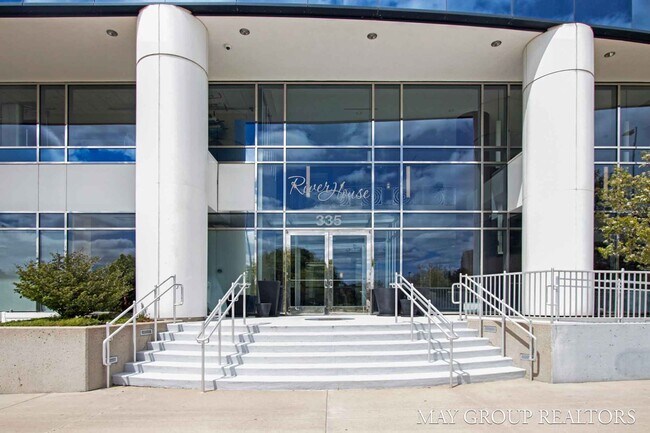 Building Photo - 335 Bridge St NW