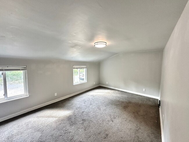 Building Photo - Updated 3 Bed, 1 Bath Home in Penn Hills - Quiet Street, Private Deck - Available Immediately!