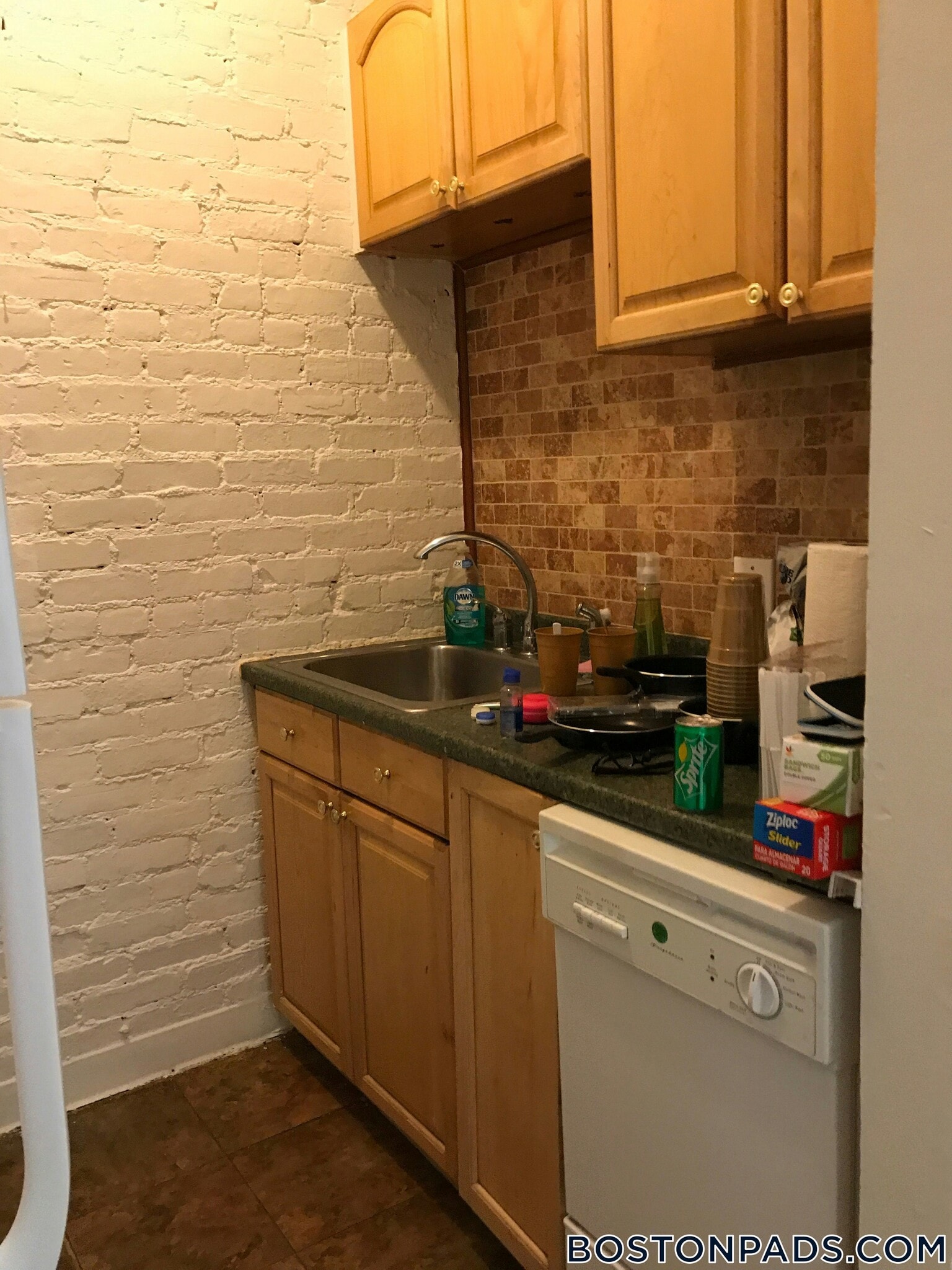 Building Photo - 896 Huntington Ave