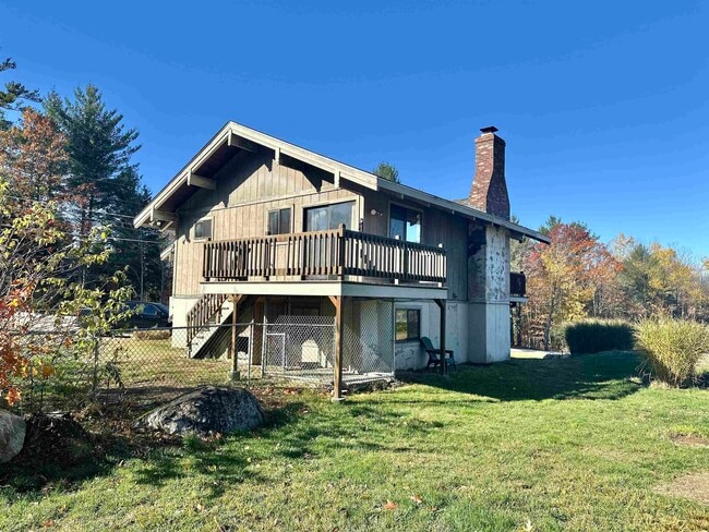 Building Photo - 253 Linderhof Strasse