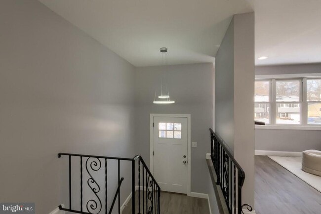 Primary Photo - 502 Bloomfield Dr