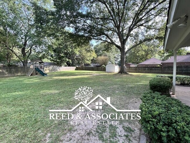 Building Photo - Renovated Collierville Home!
