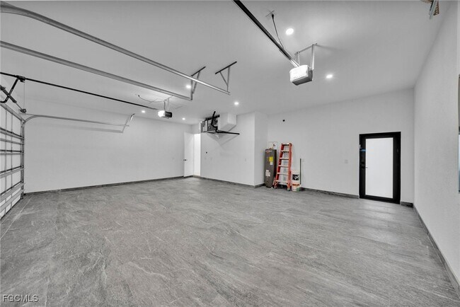 Building Photo - 1321 NW 1st Ave