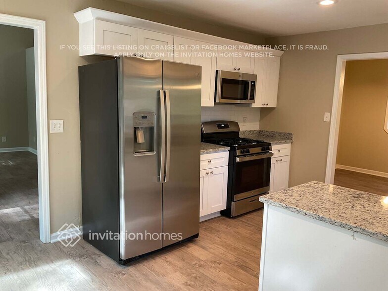 Building Photo - 2057 Kinridge Ct