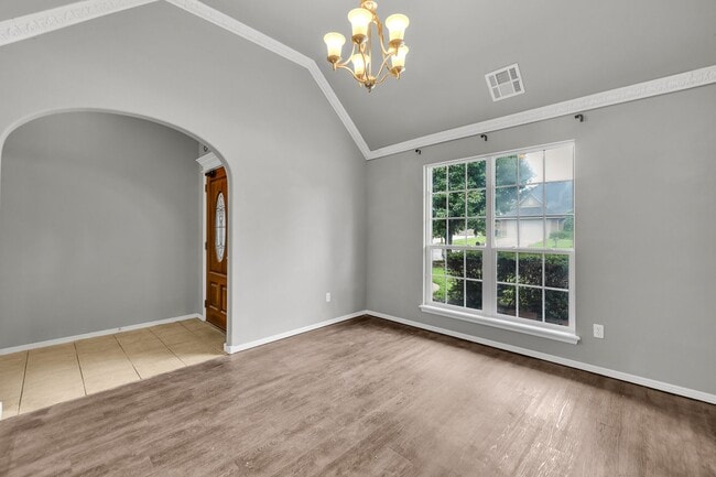 Building Photo - Welcome to this gorgeous home in the highly desirable Eddington Place neighborhood!