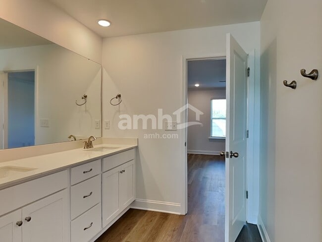 Building Photo - 4141 Autumn Cove Dr