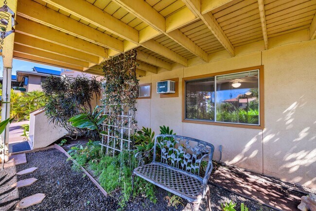 Building Photo - 2641 Moolio Pl